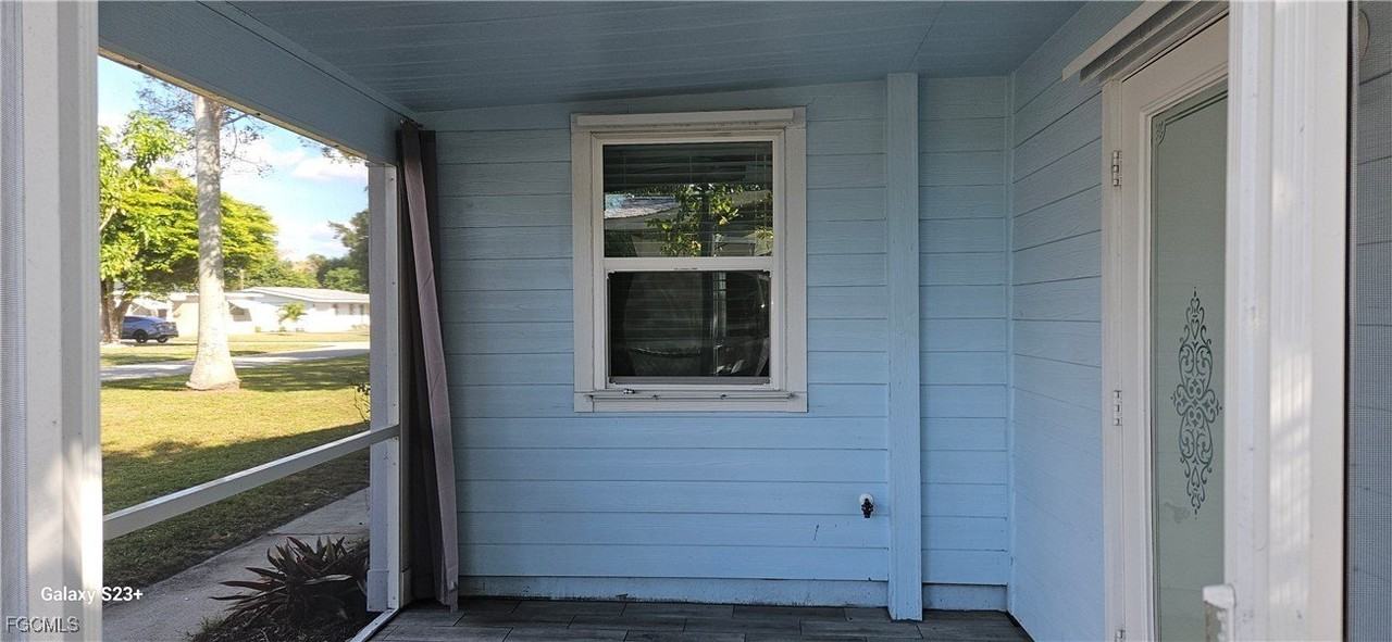 1626 Grace Ave - Photo 6 of 23