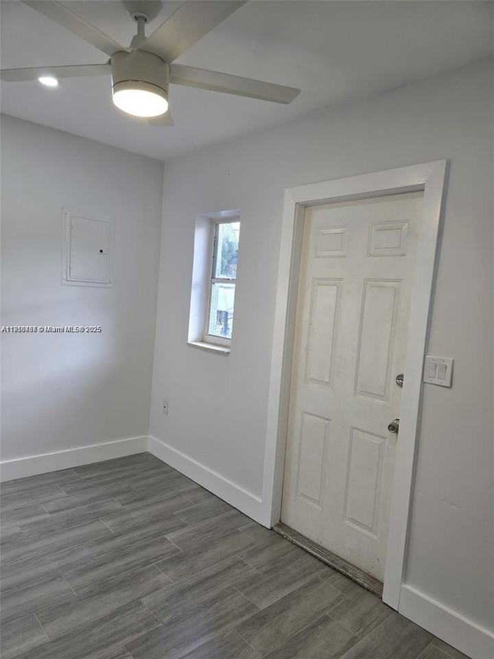 1245 Ne 110th Ter #2 - Photo 5 of 7