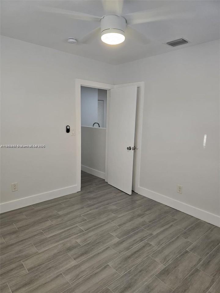 1245 Ne 110th Ter #2 - Photo 6 of 7