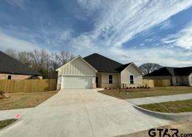 featured image of 1033 Stagecoach Bnd