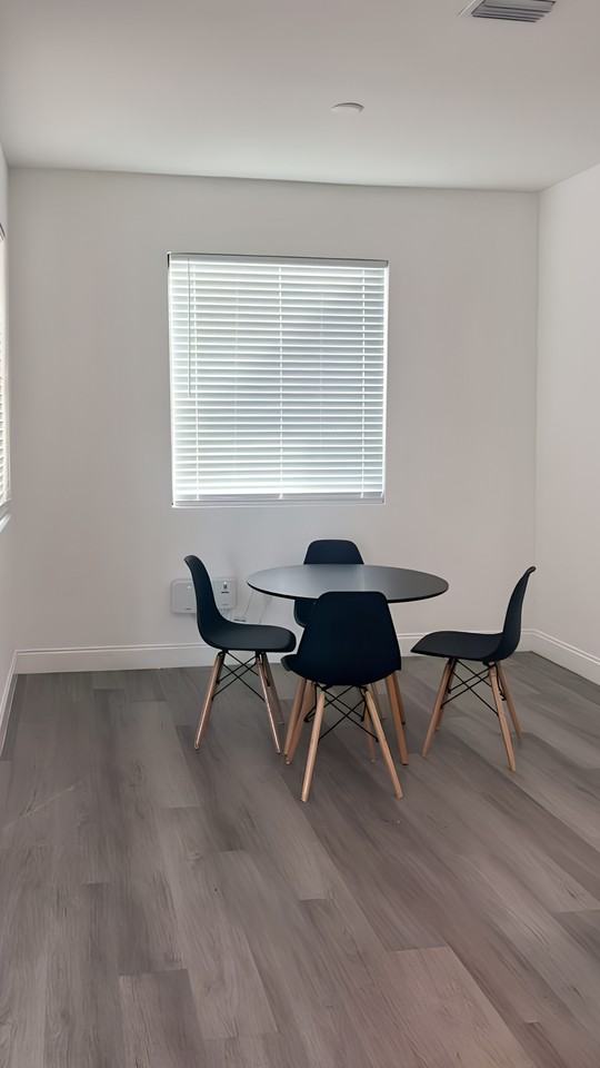 Harrison Dr - Photo 4 of 19