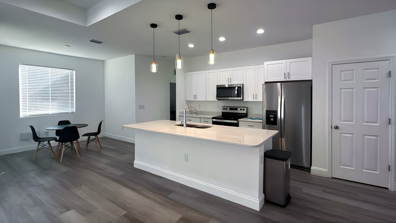 Harrison Dr - Photo 7 of 19