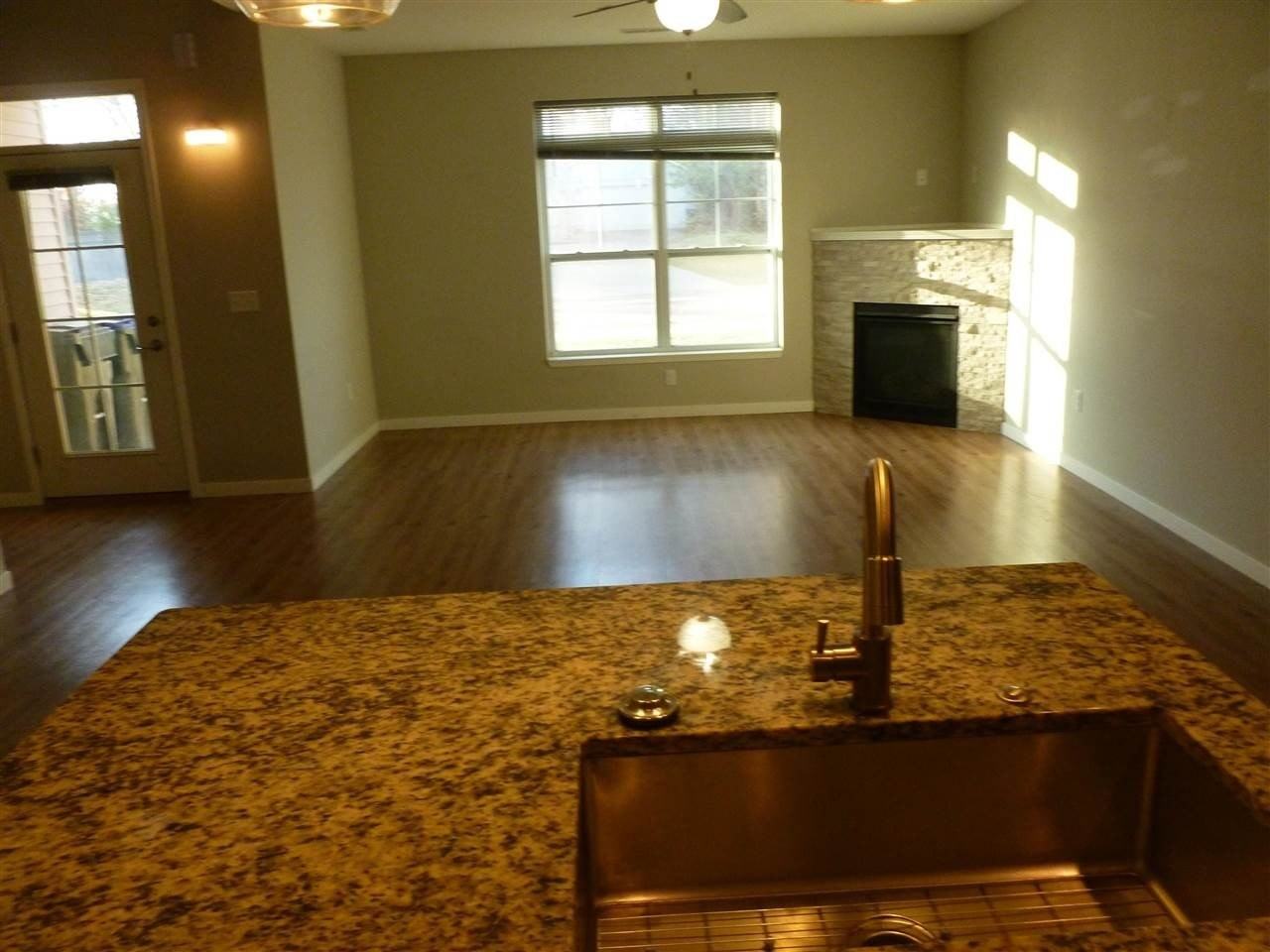 1330 Dodge Street Ct - Photo 6 of 20