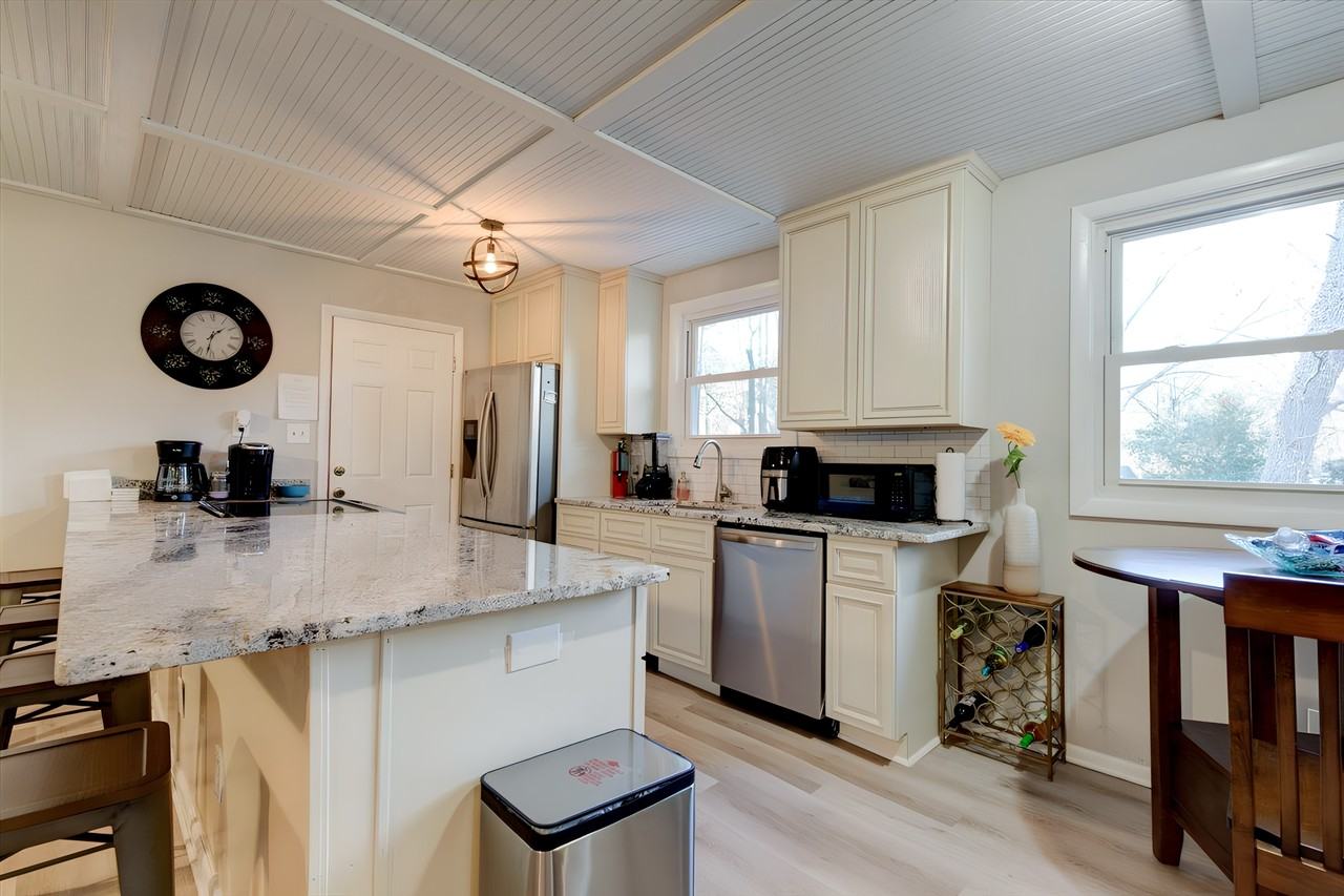 Southgate Drive - Photo 2 of 4