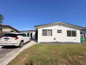 7035 Southwest 17th Terrace - Photo 1 of 1