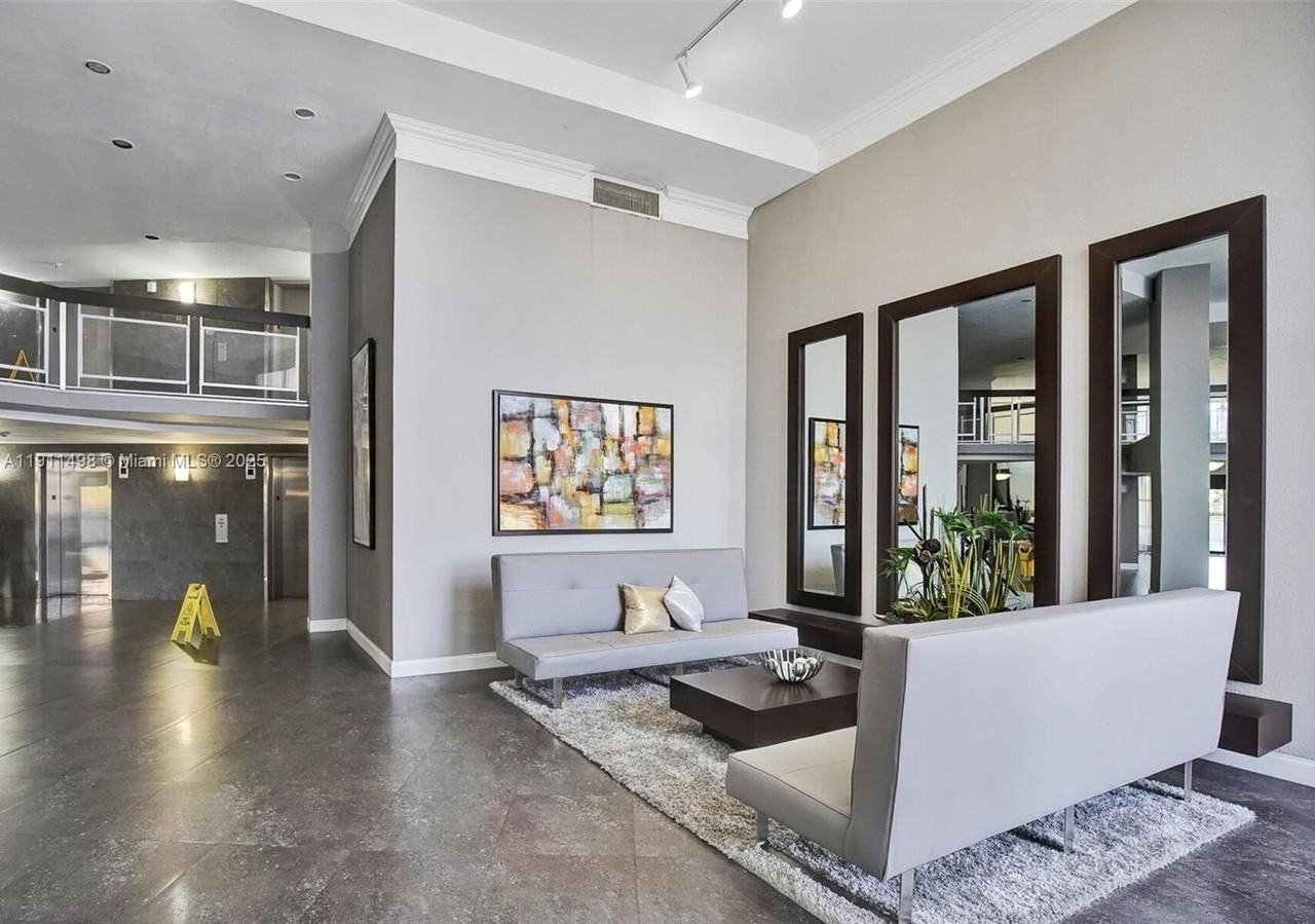 200 Leslie Dr #827 - Photo 2 of 26