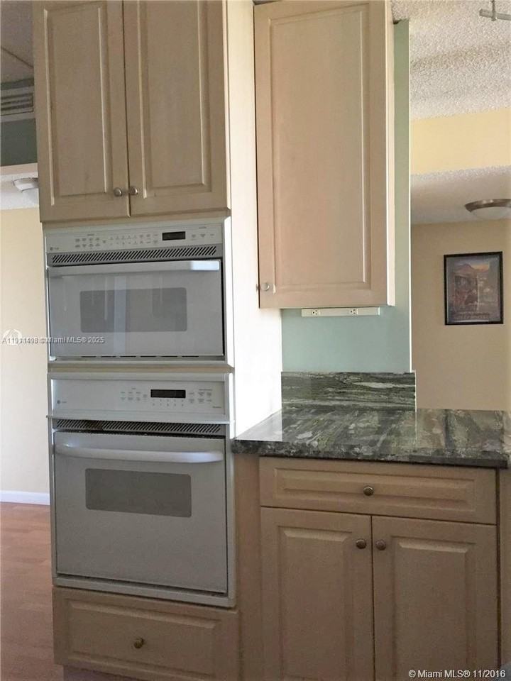 200 Leslie Dr #827 - Photo 6 of 26