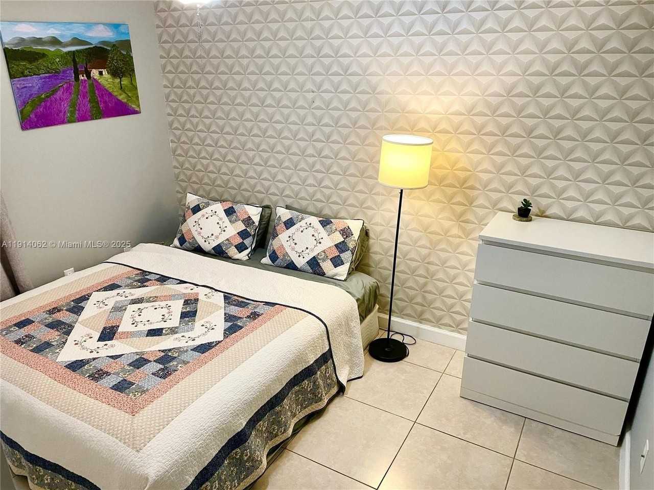 1018 Foster Rd - Photo 5 of 13