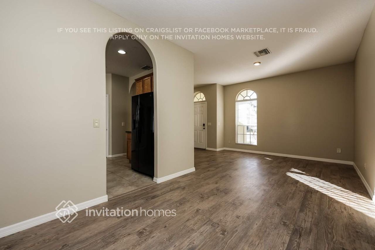 11504 Village Brook Dr - Photo 7 of 18