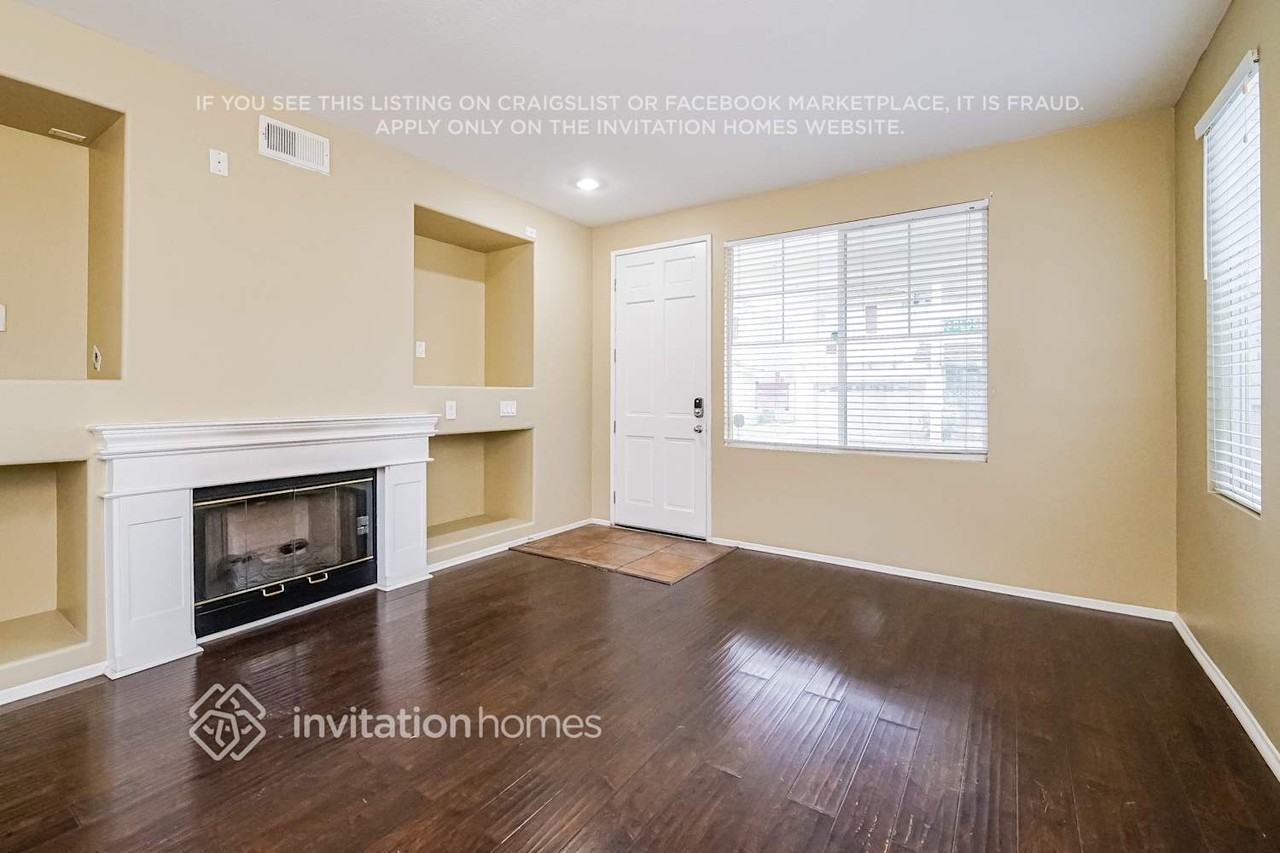 7215 Blossom Ct - Photo 4 of 18