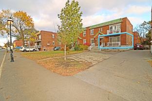 3010 Rue Sherbrooke Est - Photo 1 of 1