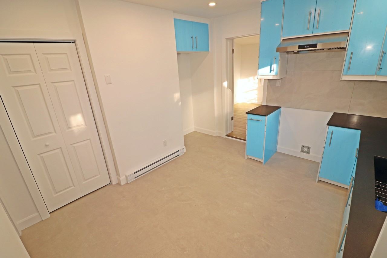 3010 Rue Sherbrooke Est - Photo 3 of 16