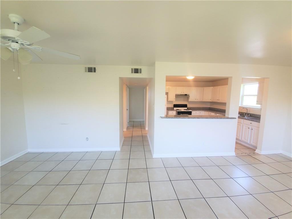 116 Zeta St ##D - Photo 5 of 16