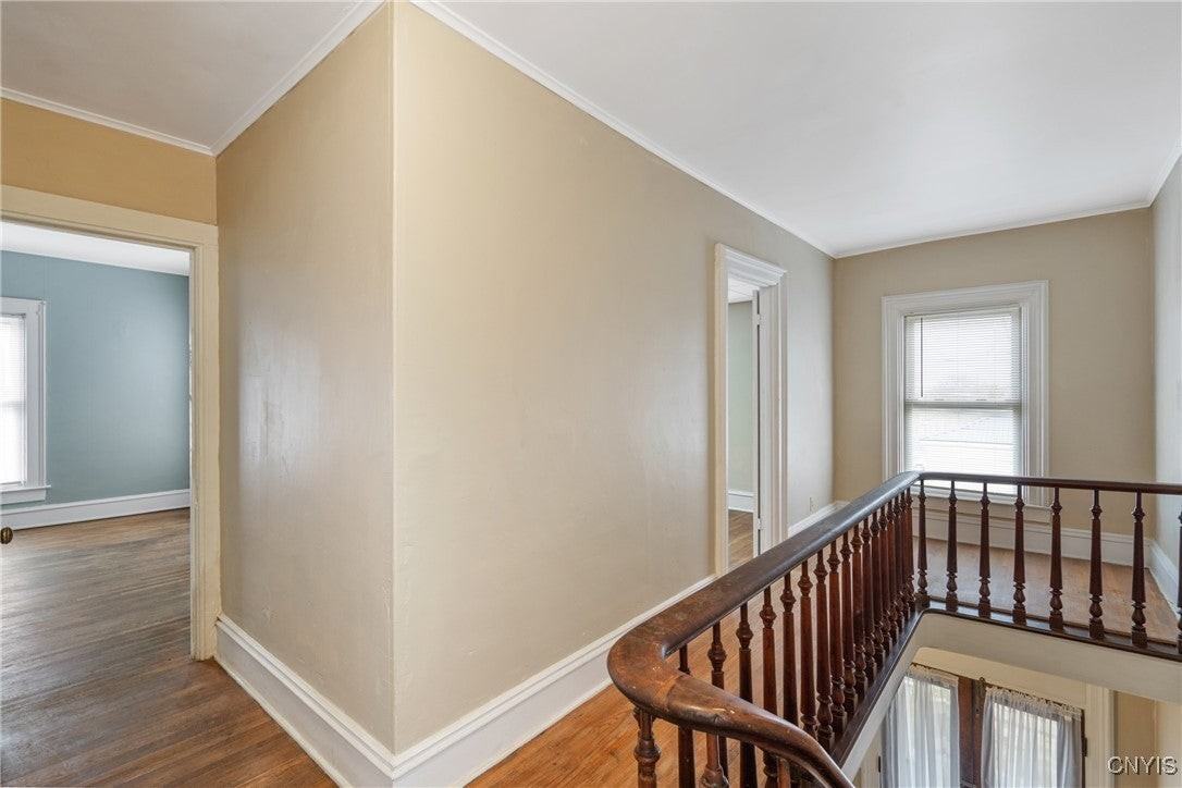 402 Oneida St - Photo 4 of 16