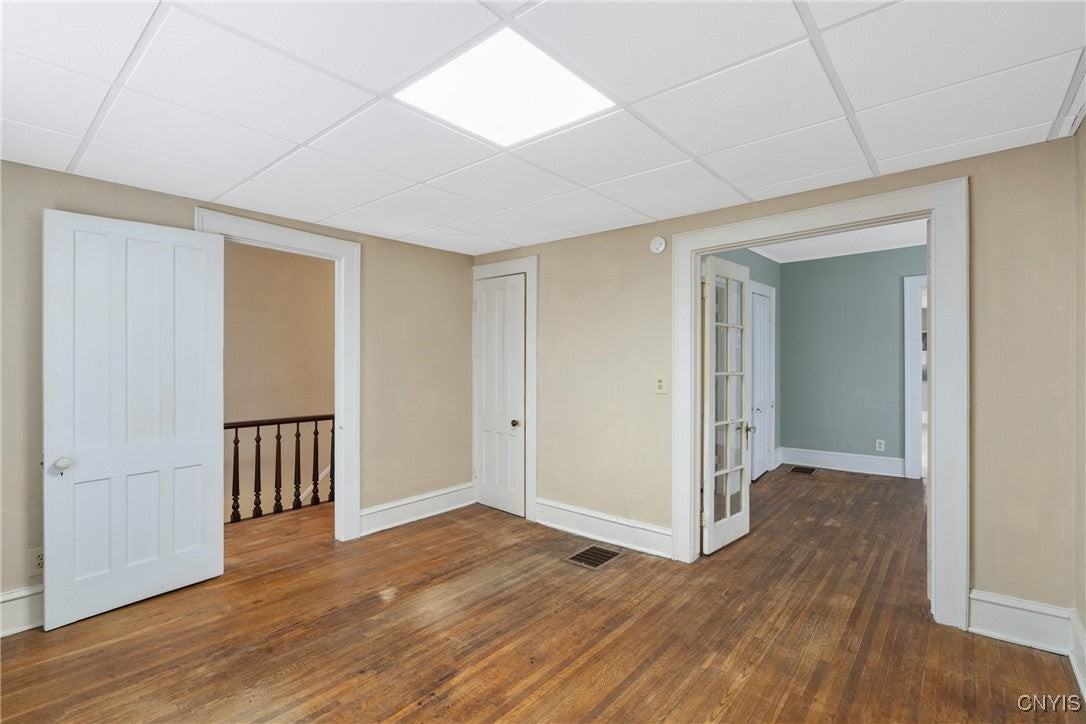 402 Oneida St - Photo 5 of 16