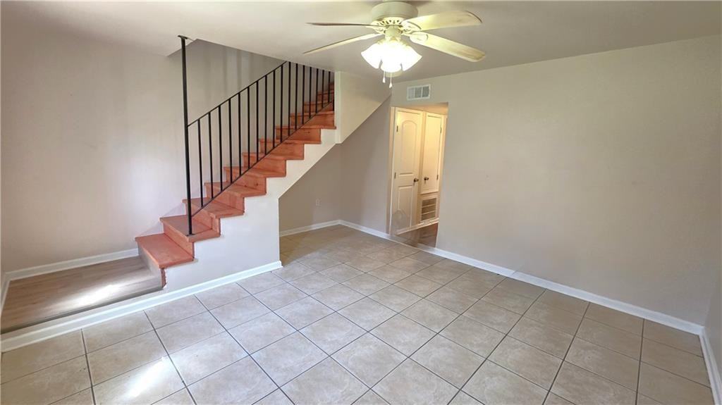 201 Omega St ##C - Photo 2 of 13