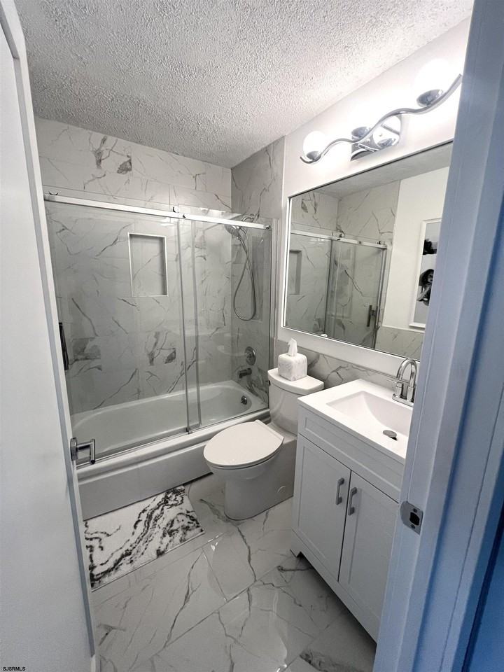 3501 Boardwalk - Photo 6 of 7