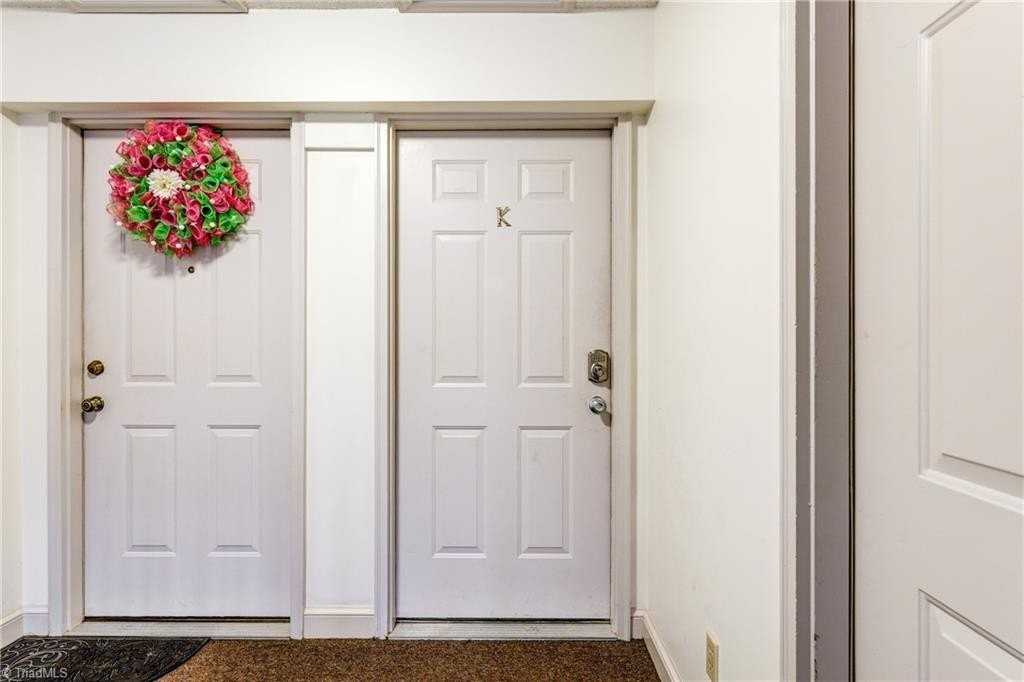 5934 W Friendly Ave #K - Photo 5 of 23