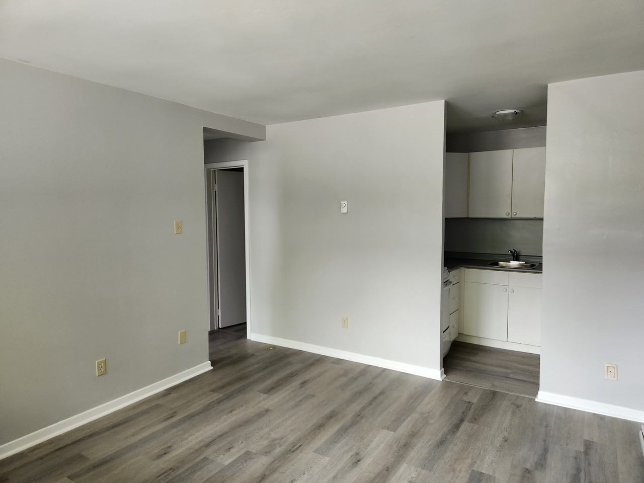 Summerhill Terrace - Photo 3 of 9