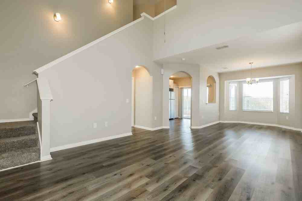 12527 Evington Point Dr - Photo 5 of 17