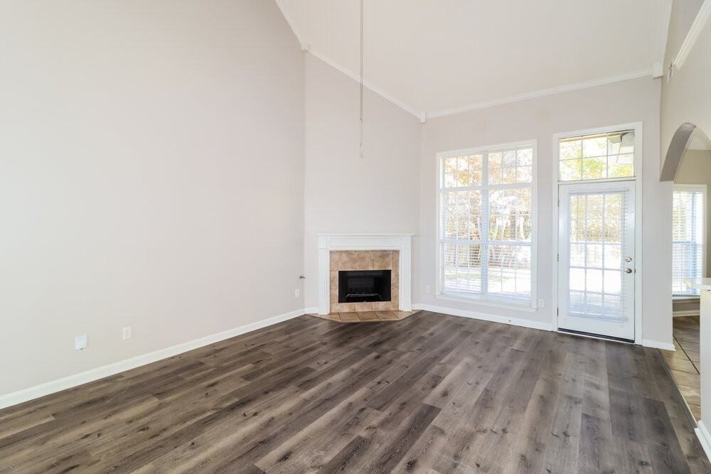 9168 Acadia Pl - Photo 6 of 17