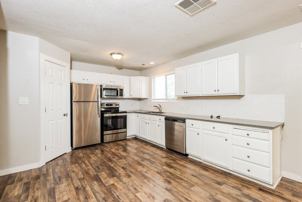 3056 Wn - Photo 6 of 16