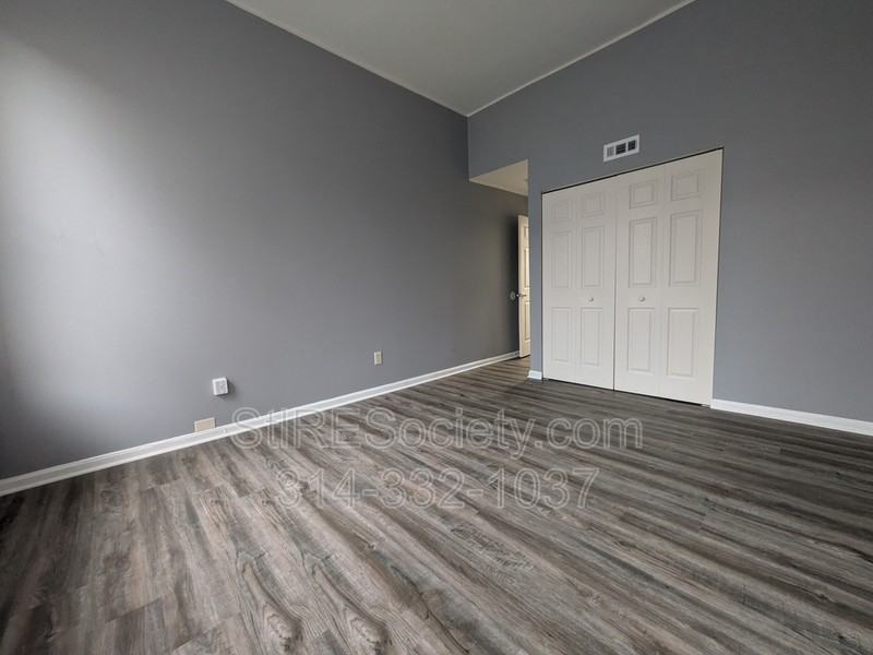 2012 Oregon Ave - Photo 5 of 15