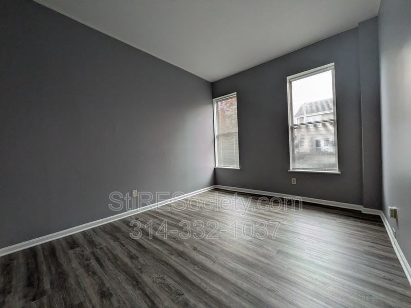 2012 Oregon Ave - Photo 6 of 15