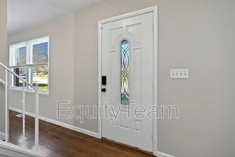 517 Brunswick Dr - Photo 4 of 35