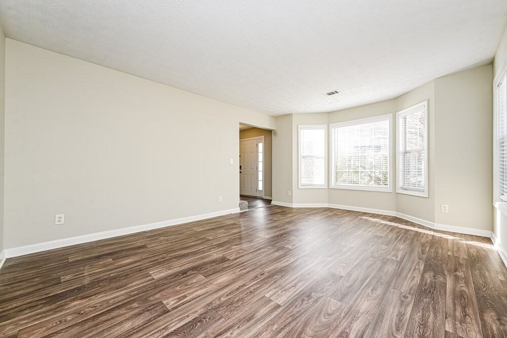 7867 Providence Point Way - Photo 4 of 17