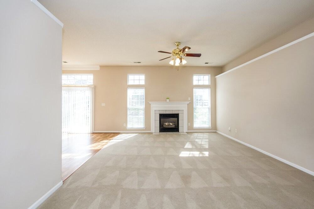 3744 Sedgewick Dr Sw - Photo 2 of 14