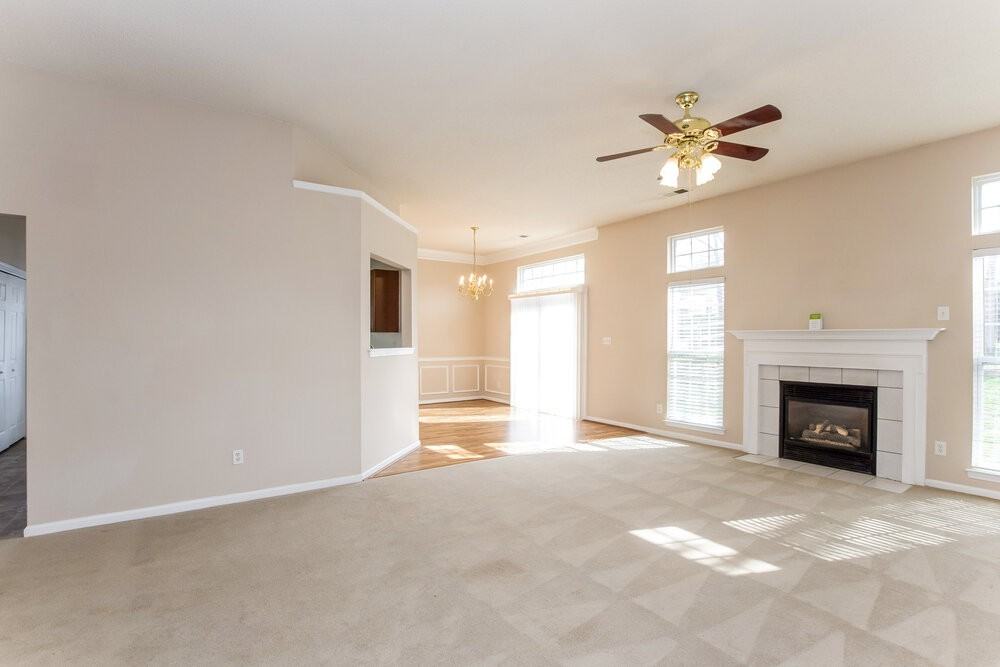 3744 Sedgewick Dr Sw - Photo 3 of 14