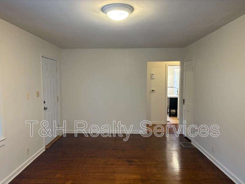 5663 Norwaldo Avenue - Photo 6 of 23