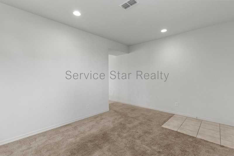 9031 W San Juan Ave - Photo 5 of 23