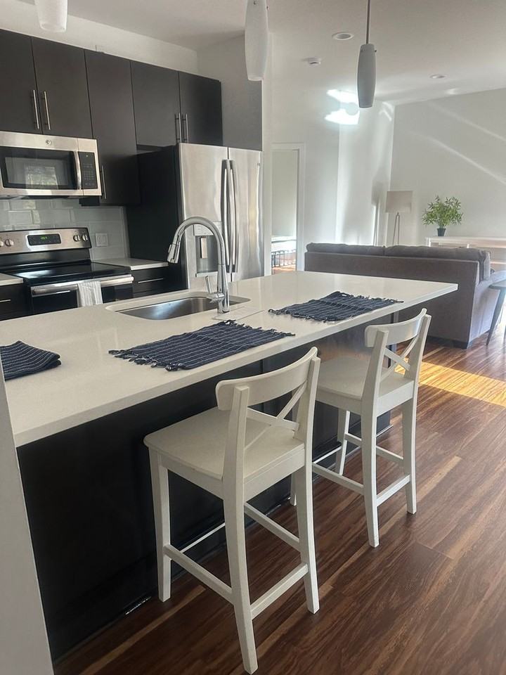 Water Club Luxury Living - Photo 3 of 13