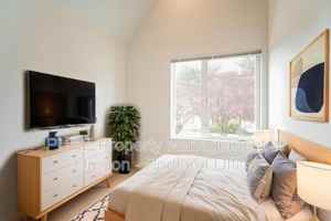 featured image of 6794 N Mckenna Ave