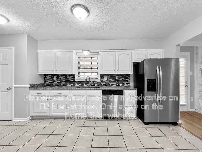 8278 Hardwood Cv - Photo 2 of 25