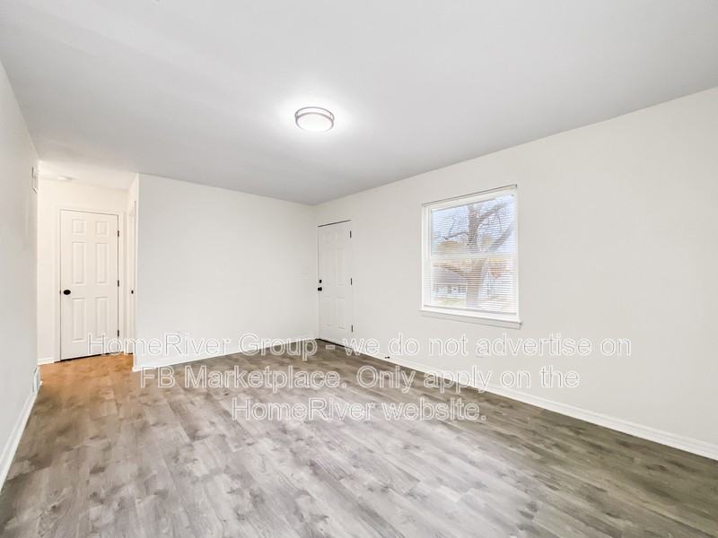 4910 Vista St - Photo 2 of 20