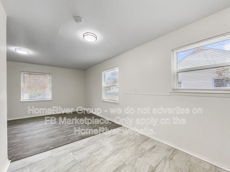 4910 Vista St - Photo 4 of 20