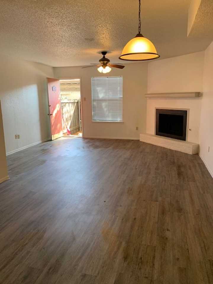 Las Colinas Apts. - Photo 5 of 30