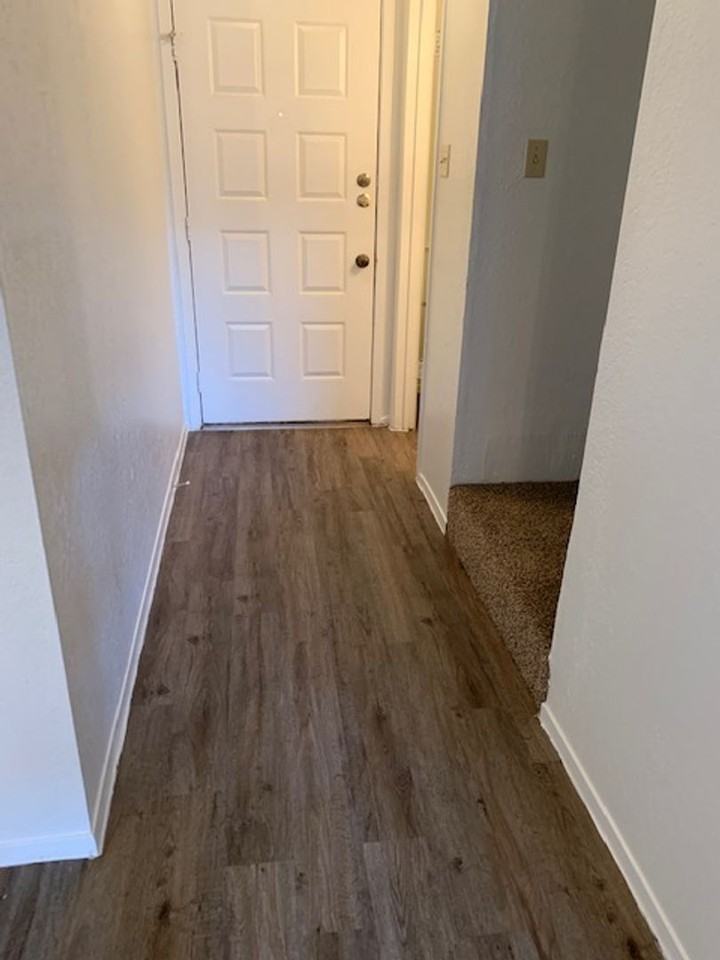 Las Colinas Apts. - Photo 6 of 30