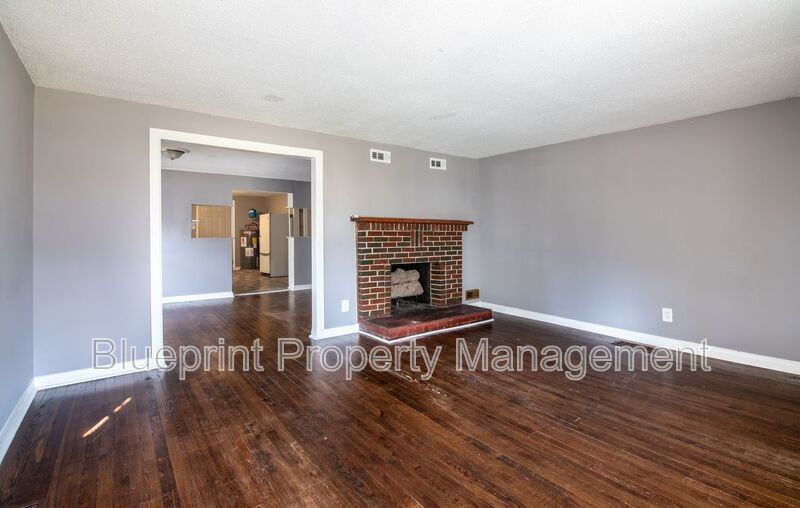 2242 3rd Ave S - Photo 4 of 12