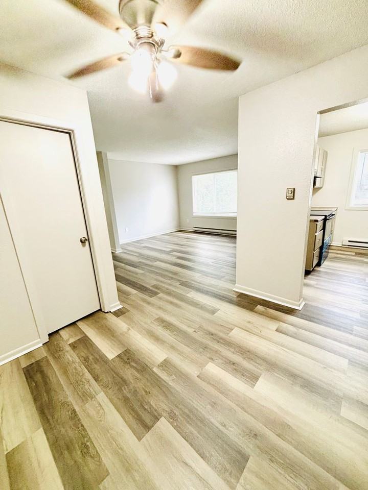 Cedar Crest Apartments - Photo 2 of 18