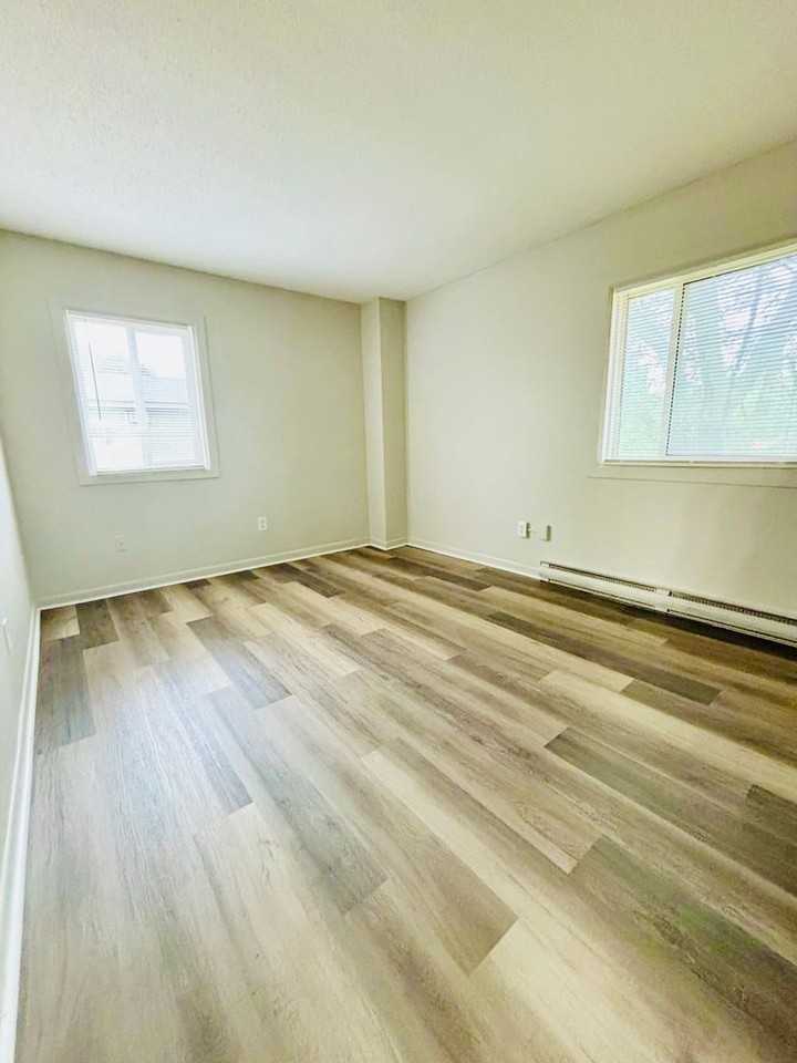 Cedar Crest Apartments - Photo 5 of 18