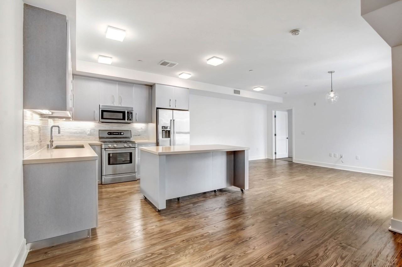 The BW - Photo 3 of 50