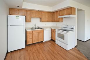 537 Northern Hills Dr Ne  