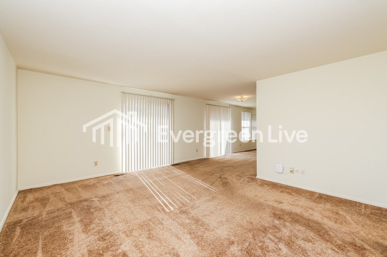 5630 Troy Villa Blvd - Photo 4 of 16