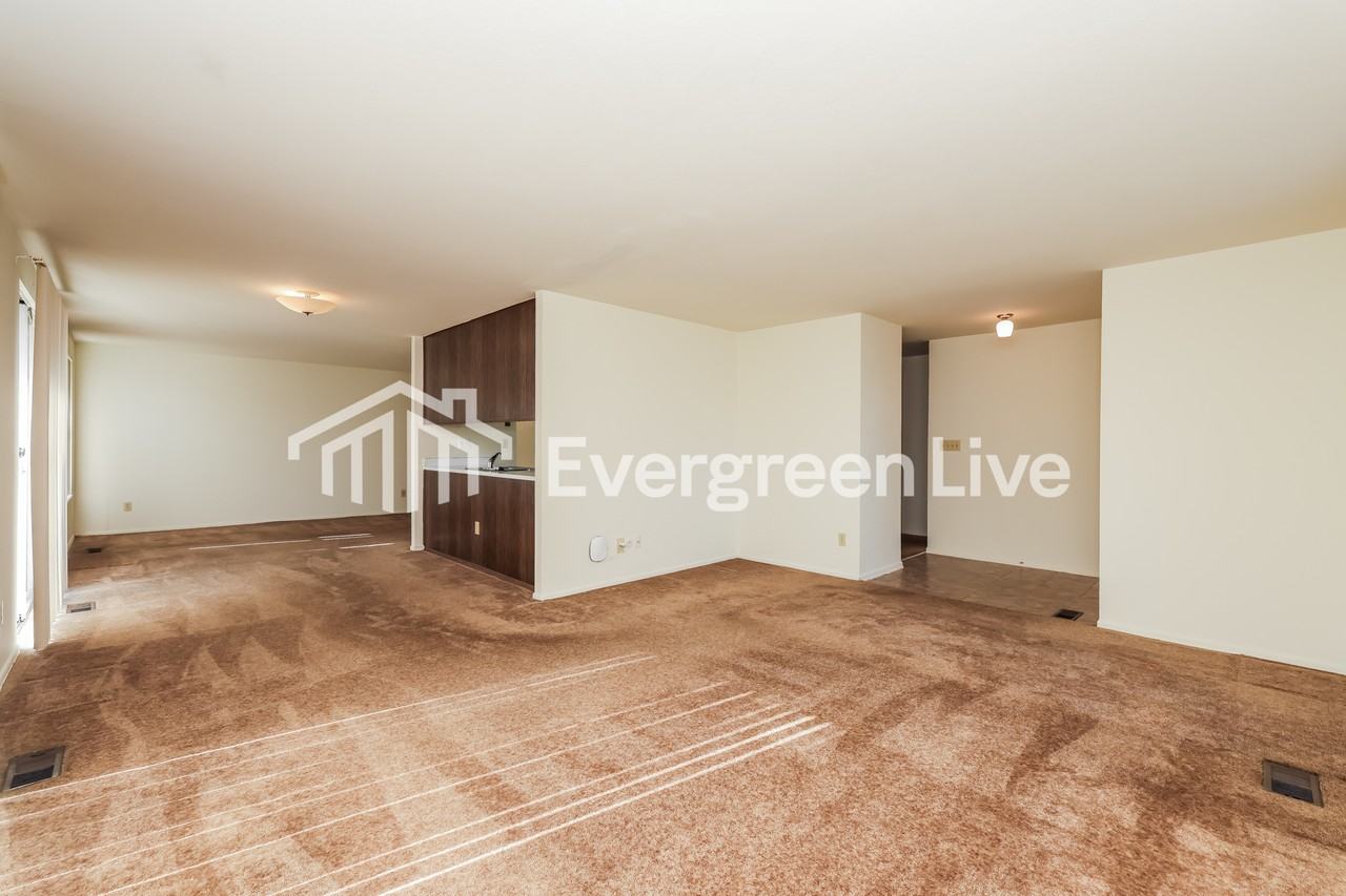 5630 Troy Villa Blvd - Photo 5 of 16