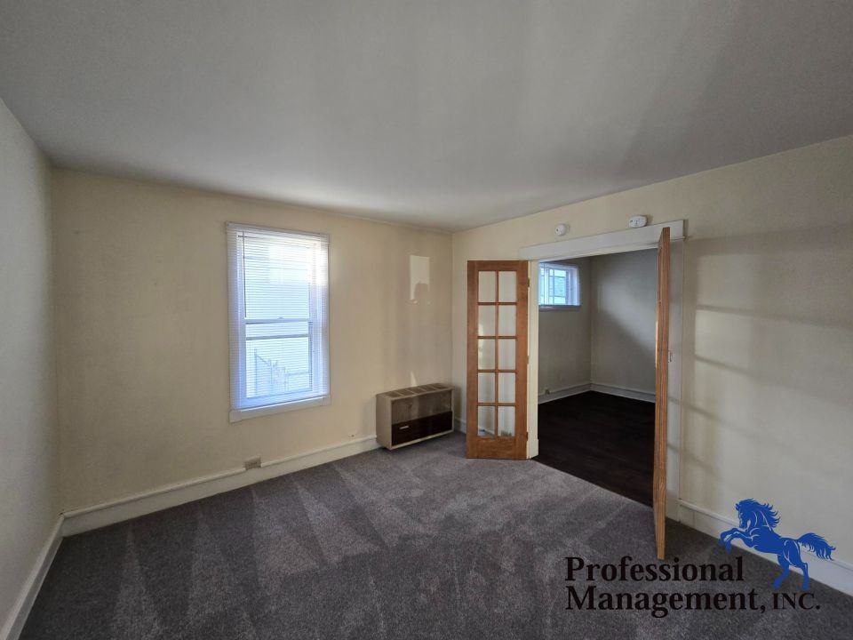 25 Alderson Ave #1 - Photo 2 of 6