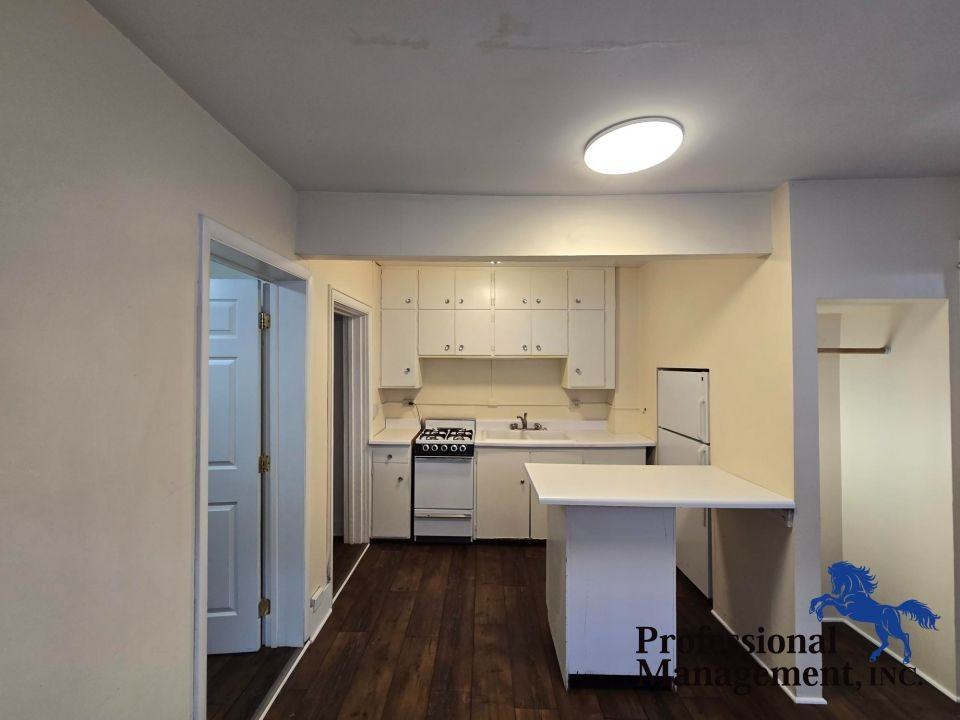 25 Alderson Ave #1 - Photo 4 of 6